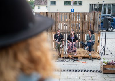 18_Kurzbericht_unserer_l_utopischen_Forschungsreise__Axel_Brauch_Gesine_Mahr_und_Margherita_Lo_Tito_Foto__Angelika_Beck